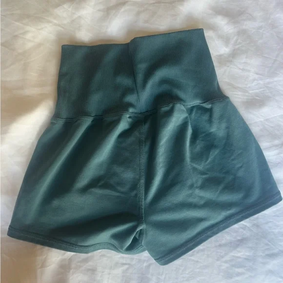 Alo Yoga Blue Mini Workout Shorts - S - Picture 3 of 5